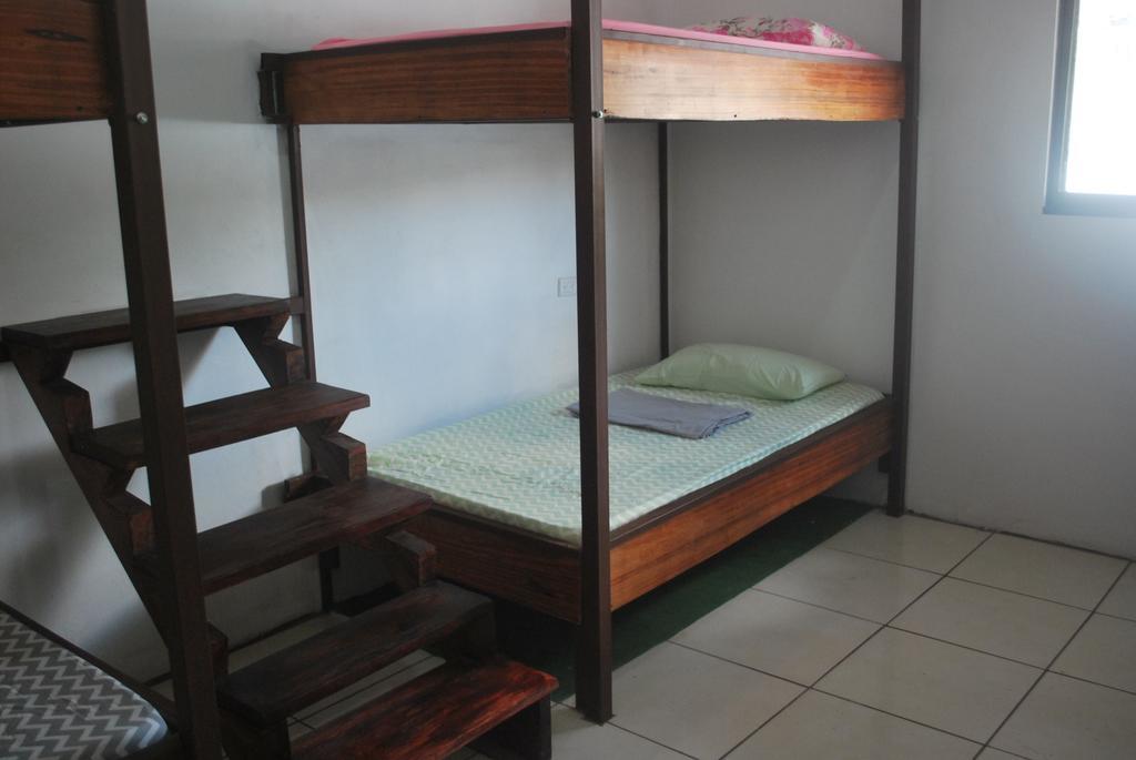 Passifloras Hostel Quepos Exteriér fotografie